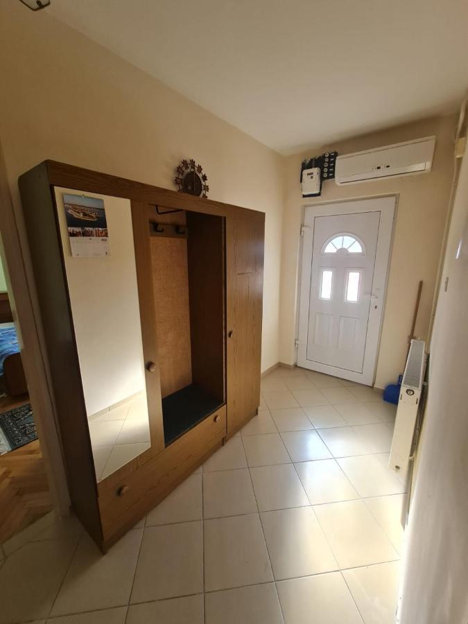 Apartment Sukosan Luaran gambar