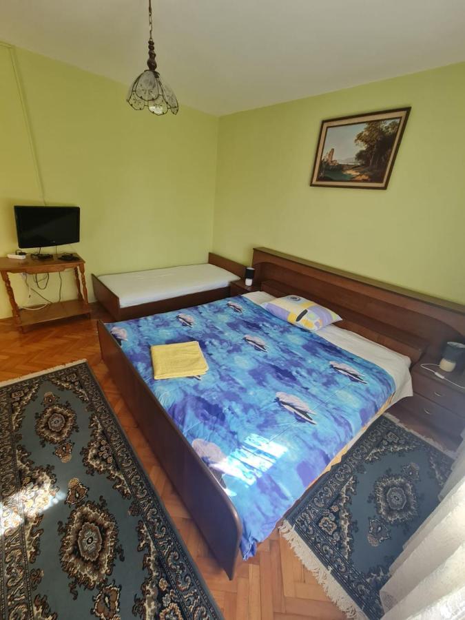 Apartment Sukosan Luaran gambar